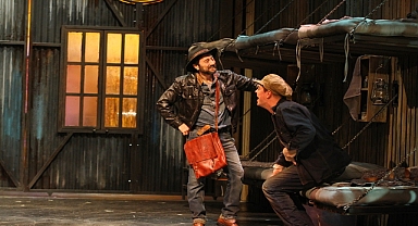 John Steinbeck’in ölümsüz eseri Fareler ve İnsanlar Fişekhane’de