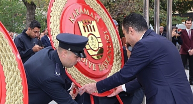 29 Ekim Cumhuriyet Bayramı Çelenk Sunma Töreni ile başladı