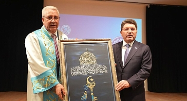 Adalet Bakanı Tunç, “Ege Üniversitesi ile gurur duyuyoruz”