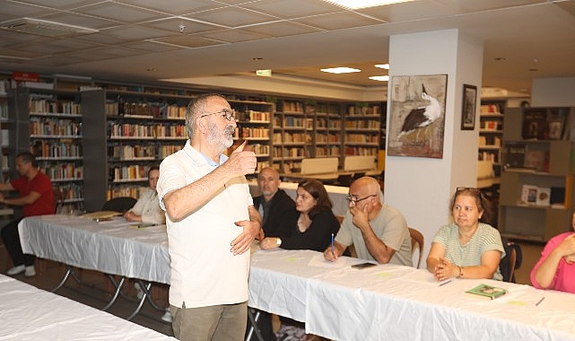 Efes Selçuk’ta Kitap Severler Kuyucaklı Yusuf’u Konuştu